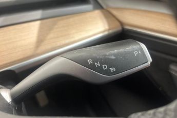 TESLA Model 3 Saloon 4dr Electric Auto RWD (241 bhp) Panoramic Glass Roof, Par