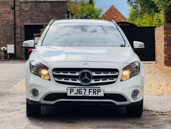 MERCEDES-BENZ GLA 1.6 GLA200 SE (Executive) SUV 5dr Petrol 7G-DCT Euro 6 (s/s) (15