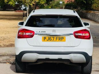 MERCEDES-BENZ GLA 1.6 GLA200 SE (Executive) SUV 5dr Petrol 7G-DCT Euro 6 (s/s) (15