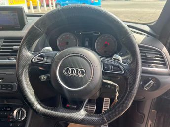 AUDI RS Q3 2.5 TFSI SUV 5dr Petrol S Tronic quattro Euro 5 (s/s) (310 ps)