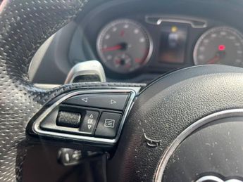 AUDI RS Q3 2.5 TFSI SUV 5dr Petrol S Tronic quattro Euro 5 (s/s) (310 ps)