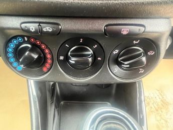 VAUXHALL CORSA 1.4i SE Hatchback 5dr Petrol Auto Euro 6 (90 ps)