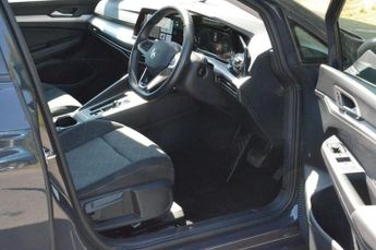 VOLKSWAGEN GOLF 1.5 eTSI MHEV Life Estate 5dr Petrol Hybrid DSG Euro 6 (s/s) (15