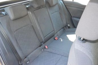 VOLKSWAGEN GOLF 1.5 eTSI MHEV Life Estate 5dr Petrol Hybrid DSG Euro 6 (s/s) (15