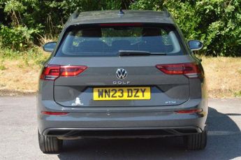 VOLKSWAGEN GOLF 1.5 eTSI MHEV Life Estate 5dr Petrol Hybrid DSG Euro 6 (s/s) (15