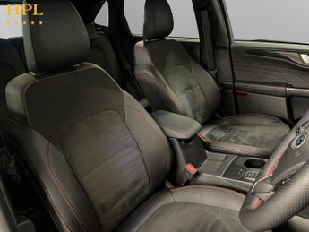 FORD KUGA 2.5 EcoBoost Duratec 14.4kWh ST-Line X SUV 5dr Petrol Plug-in Hy