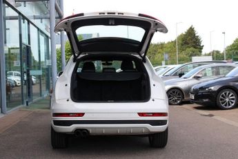 AUDI Q3 1.4 TFSI CoD S line Edition SUV 5dr Petrol Manual Euro 6 (s/s) (