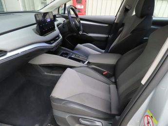 SKODA ENYAQ IV iV 82kWh 80 SUV 5dr Electric Auto (DC125kW) (204 ps) Rear Parkin