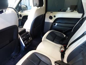 LAND ROVER RANGE ROVER SPORT 3.0 SD V6 Autobiography Dynamic SUV 5dr Diesel Auto 4WD Euro 6 (