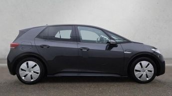 VOLKSWAGEN ID.3 Pro 58kWh Family Hatchback 5dr Electric Auto (145 ps)
