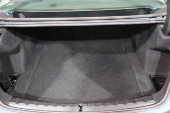 BMW 3 SERIES 2.0 320d SE Saloon 4dr Diesel Auto Euro 6 (s/s) (190 ps)