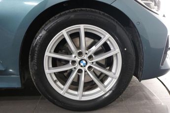 BMW 3 SERIES 2.0 320d SE Saloon 4dr Diesel Auto Euro 6 (s/s) (190 ps)
