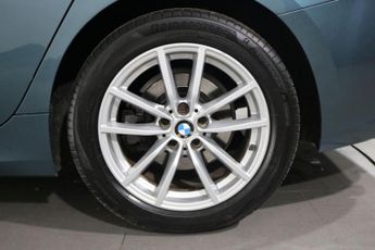 BMW 3 SERIES 2.0 320d SE Saloon 4dr Diesel Auto Euro 6 (s/s) (190 ps)