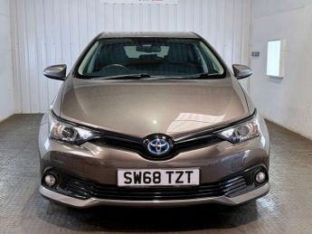 TOYOTA AURIS 1.8 VVT-h Design Hatchback 5dr Petrol Hybrid CVT Euro 6 (s/s) (1