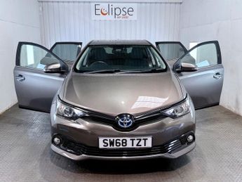 TOYOTA AURIS 1.8 VVT-h Design Hatchback 5dr Petrol Hybrid CVT Euro 6 (s/s) (1