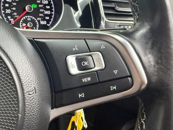 VOLKSWAGEN GOLF 2.0 TDI R-Line Edition Hatchback 5dr Diesel DSG Euro 6 (s/s) (15