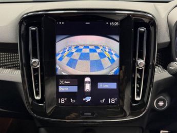 VOLVO XC40 1.5h T4 Recharge 10.7kWh R-Design SUV 5dr Petrol Plug-in Hybrid 
