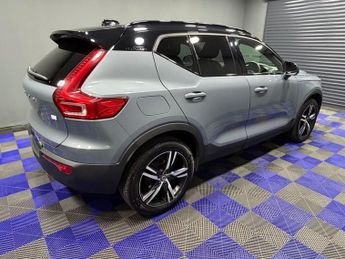 VOLVO XC40 1.5h T4 Recharge 10.7kWh R-Design SUV 5dr Petrol Plug-in Hybrid 