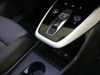 AUDI Q4 E-TRON 40 Sport SUV 5dr Electric Auto 82kWh (204 ps)