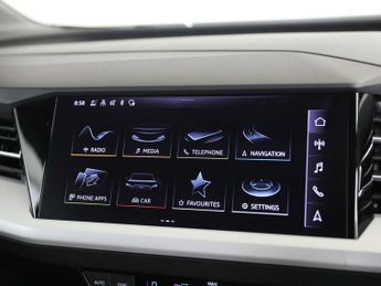 AUDI Q4 E-TRON 40 Sport SUV 5dr Electric Auto 82kWh (204 ps)
