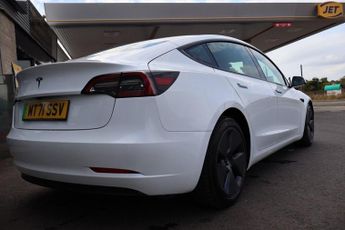 TESLA Model 3 Standard Range Plus Saloon 4dr Electric Auto RWD (241 bhp)