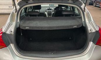 VAUXHALL ASTRA 1.6 16v Exclusiv Hatchback 5dr Petrol Manual Euro 5 (115 ps)