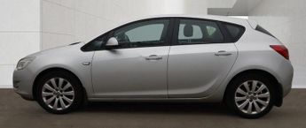 VAUXHALL ASTRA 1.6 16v Exclusiv Hatchback 5dr Petrol Manual Euro 5 (115 ps)