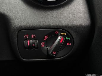 AUDI A1 1.4 TFSI Sport Sportback 5dr Petrol S Tronic Euro 6 (s/s) (Nav) 