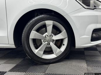 AUDI A1 1.4 TFSI Sport Sportback 5dr Petrol S Tronic Euro 6 (s/s) (Nav) 