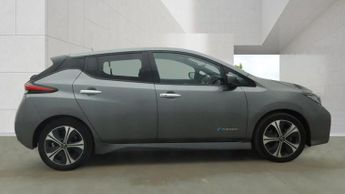 NISSAN LEAF 40kWh N-Connecta Hatchback 5dr Electric Auto (150 ps)