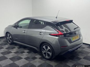 NISSAN LEAF 40kWh N-Connecta Hatchback 5dr Electric Auto (150 ps)