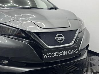 NISSAN LEAF 40kWh N-Connecta Hatchback 5dr Electric Auto (150 ps)