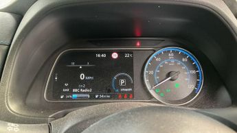 NISSAN LEAF 40kWh N-Connecta Hatchback 5dr Electric Auto (150 ps)