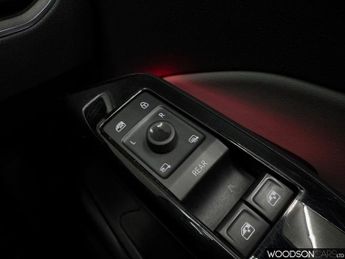 VOLKSWAGEN ID.3 Pro Performance 58kWh Family Hatchback 5dr Electric Auto (204 ps
