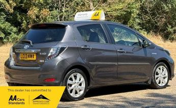 TOYOTA YARIS 1.5 VVT-h T Spirit CVT Euro 5 5dr