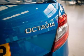 SKODA OCTAVIA 2.0 TDI vRS Hatchback 5dr Diesel DSG Euro 6 (s/s) (184 ps)