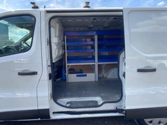 RENAULT TRAFIC 1.6 dCi 29 Business SWB Standard Roof Euro 6 5dr