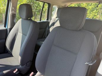 RENAULT GRAND MODUS 1.6 VVT Dynamique MPV 5dr Petrol Auto Euro 5 (111 ps)