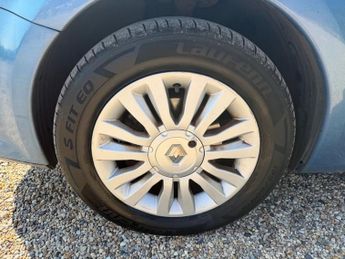 RENAULT GRAND MODUS 1.6 VVT Dynamique MPV 5dr Petrol Auto Euro 5 (111 ps)