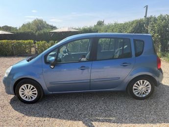 RENAULT GRAND MODUS 1.6 VVT Dynamique MPV 5dr Petrol Auto Euro 5 (111 ps)