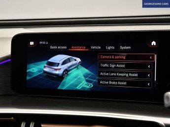 MERCEDES-BENZ EQC EQC 400 80kWh AMG Line SUV 5dr Electric Auto 4MATIC (408 ps)