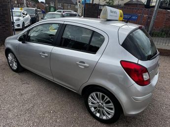 VAUXHALL CORSA 1.4 16V SE Hatchback 5dr Petrol Auto Euro 5 (100 ps)