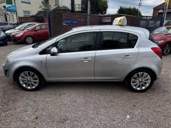 VAUXHALL CORSA 1.4 16V SE Hatchback 5dr Petrol Auto Euro 5 (100 ps)