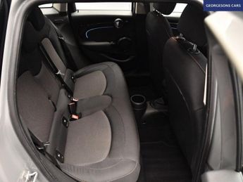 MINI HATCH 1.5 Cooper Classic Hatchback 5dr Petrol Steptronic Euro 6 (s/s) 