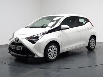 TOYOTA AYGO 1.0 VVT-i x-play Hatchback 5dr Petrol x-shift Euro 6 (71 ps)
