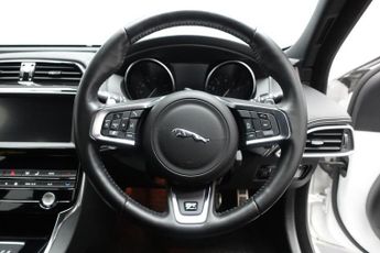 JAGUAR XE 2.0i GPF R-Sport Saloon 4dr Petrol Auto Euro 6 (s/s) (200 ps)