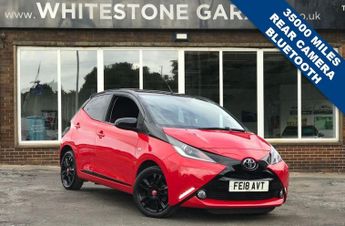 Toyota AYGO 1.0 VVT-i x-cite 4 Red Bi-Tone Hatchback 5dr Petrol Manual Euro 
