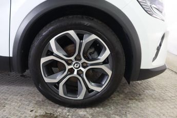 RENAULT CAPTUR 1.6 E-TECH SE Edition Auto Euro 6 (s/s) 5dr