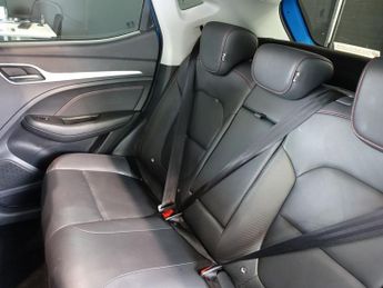 MG MG ZS 51.1kWh Trophy SUV 5dr Electric Auto (176 ps)