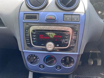 FORD FIESTA 1.4 Zetec Blue Edition Hatchback 5dr Petrol Manual (147 g/km, 79